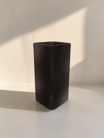 SOYO vase